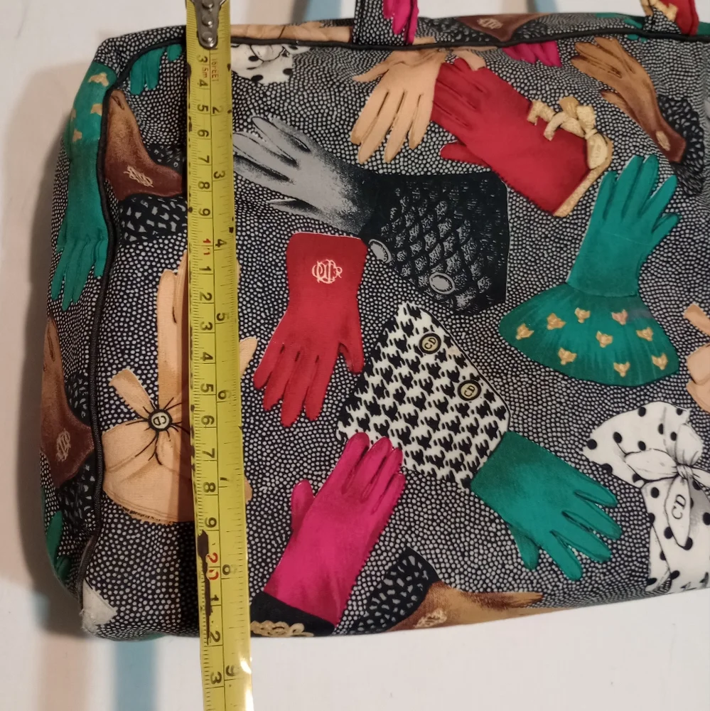 Christian Dior Gloves Print Vanity Bag - Picture 14 of 16
